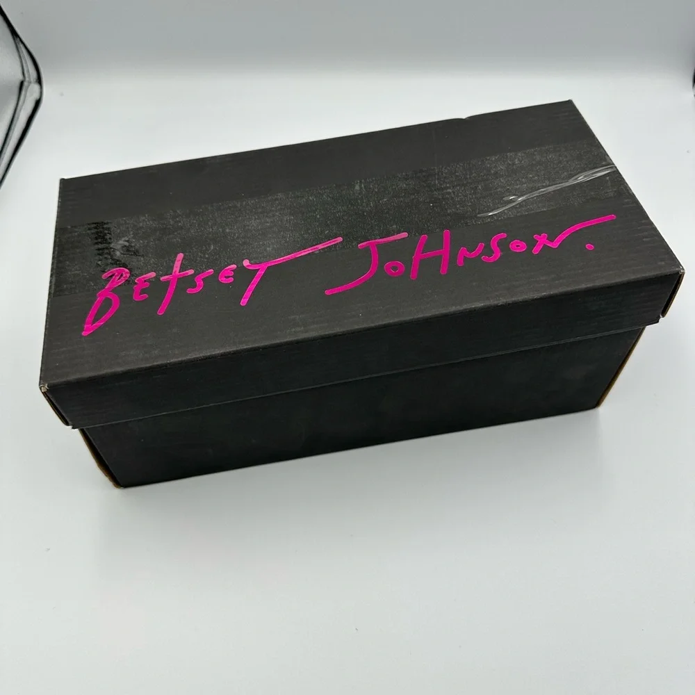 Betsey Johnson PEYTEN Beaded Butterfly Sandals 5.5M Striped Heels new in box